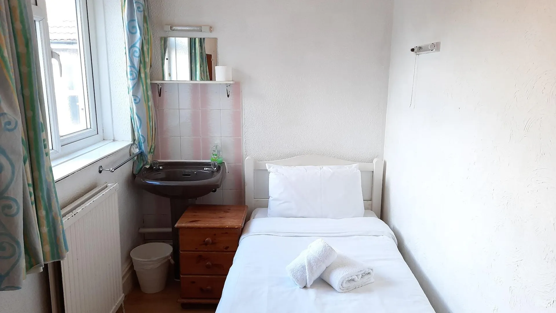 Addenro House B&B Southampton United Kingdom