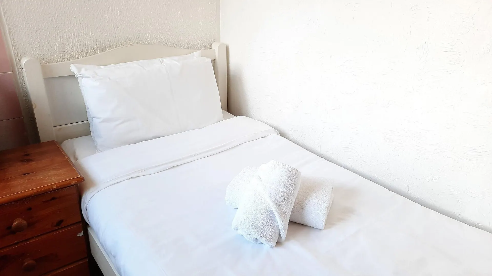 Addenro House B&B 南安普敦